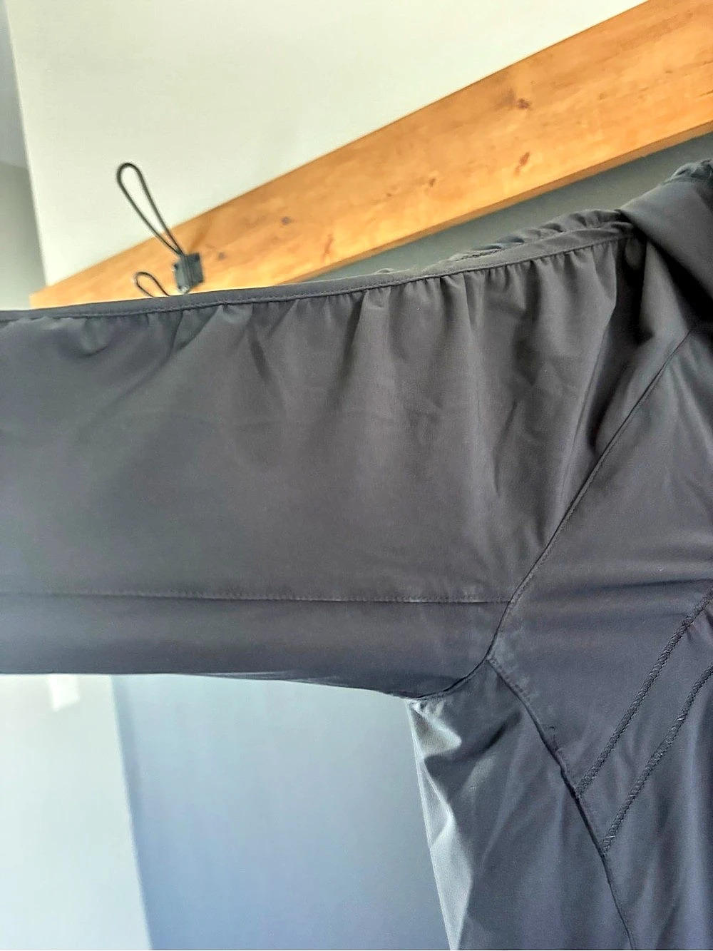 Lululemon Jacket - Picture 4 of 10